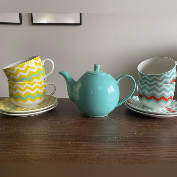 Funky Tea Set (9 Pieces) - Picture 1 of 5